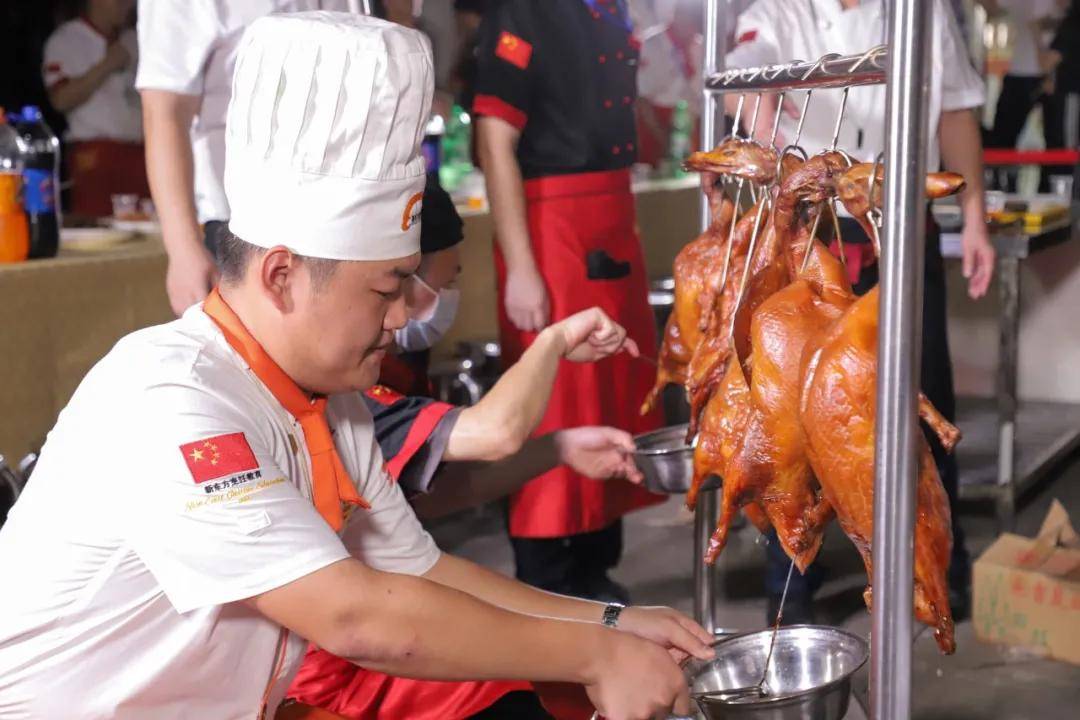 深圳燒臘廚師火熱招募，尋找美食匠心獨運者，傳承燒臘技藝之光